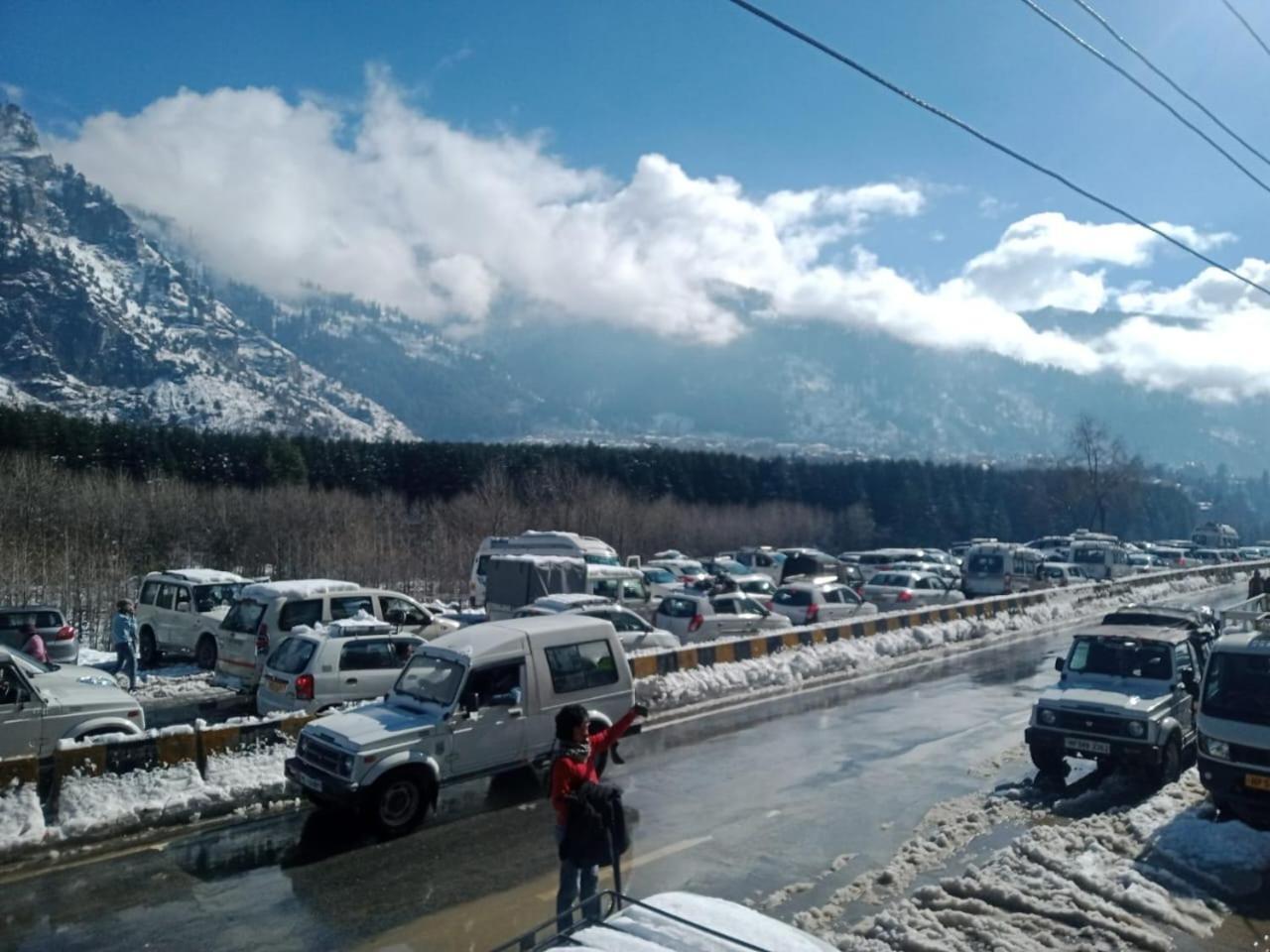 Hotel Neelam Manali Near Volvo Bus Stand Manali Экстерьер фото